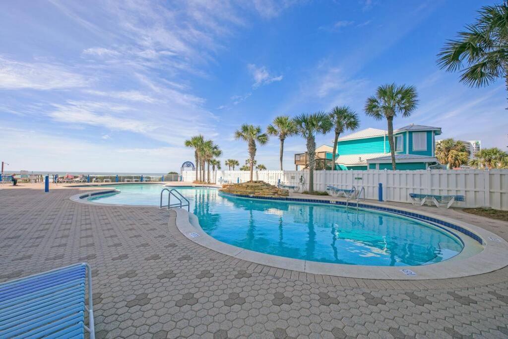 Beachfront #906 At Majestic Apartment